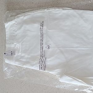 THIS IS A BUNDLE NEW YORK AND COMPANY CAPRI PANTS 16 average Sold (2) together